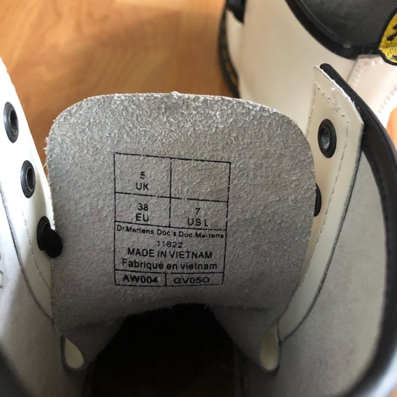 White Dr. Martens 🤍 - Picture 3 of 3